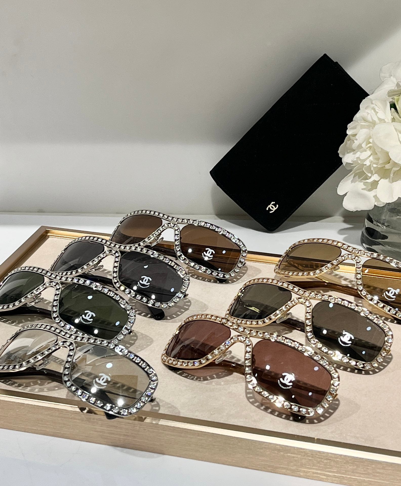 - CHANEL Shield Sunglasses A71558🖤 - buyonlinebehappy