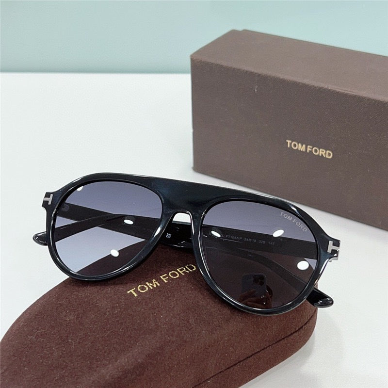 TOM FORD Pilot Horn TF1047 Private Collection Sunglasses $1100 ✨ - buyonlinebehappy