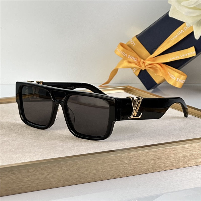 Louis Vuitton Z2086W New LV Sleek Square Sunglasses ✨ - buyonlinebehappy