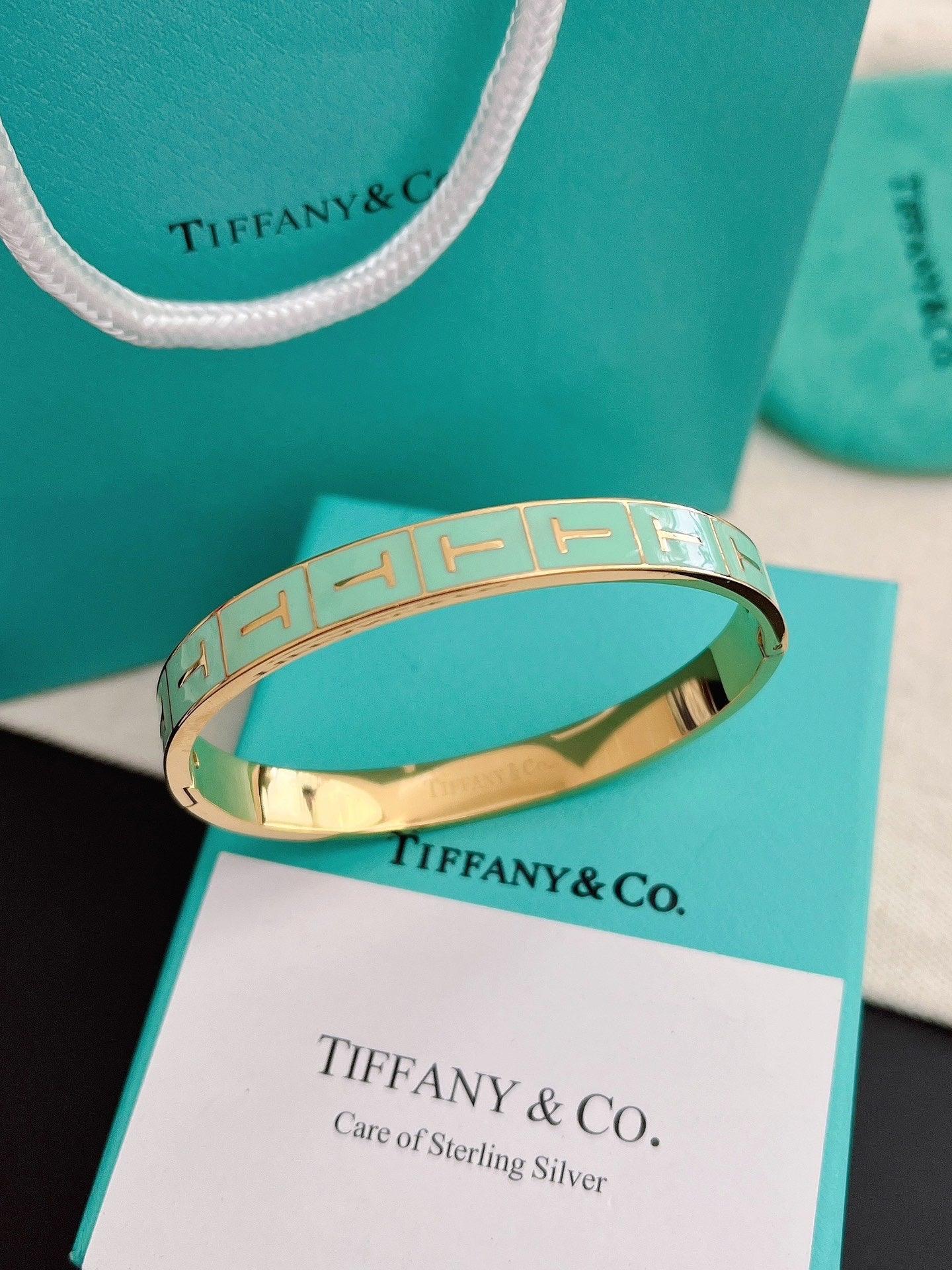 Tiffany&Co 18k gold plated Hinged Style Bangle lock bracelets ✨ - buyonlinebehappy