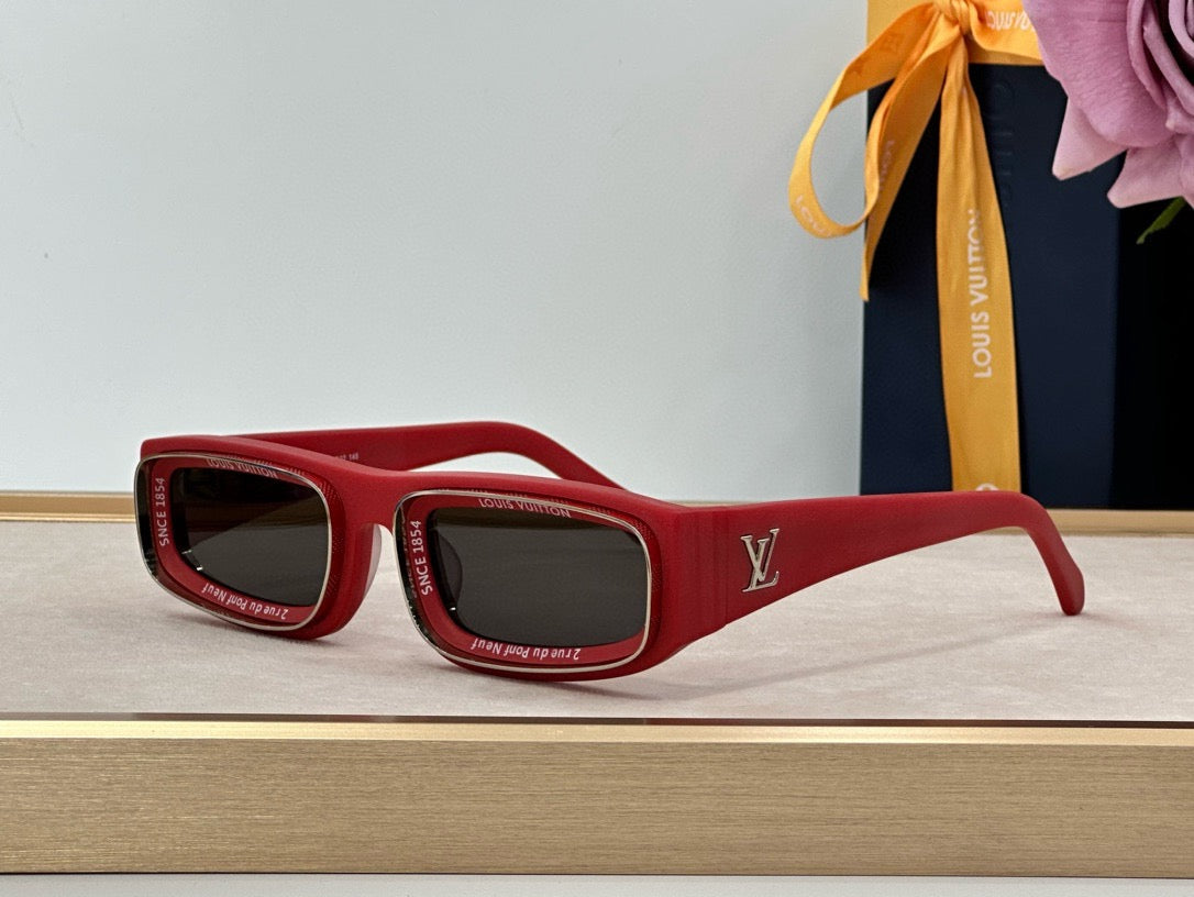 Z2388E Runway Louis Vuitton Super Vision Low Square Sunglasses ✨ - buyonlinebehappy