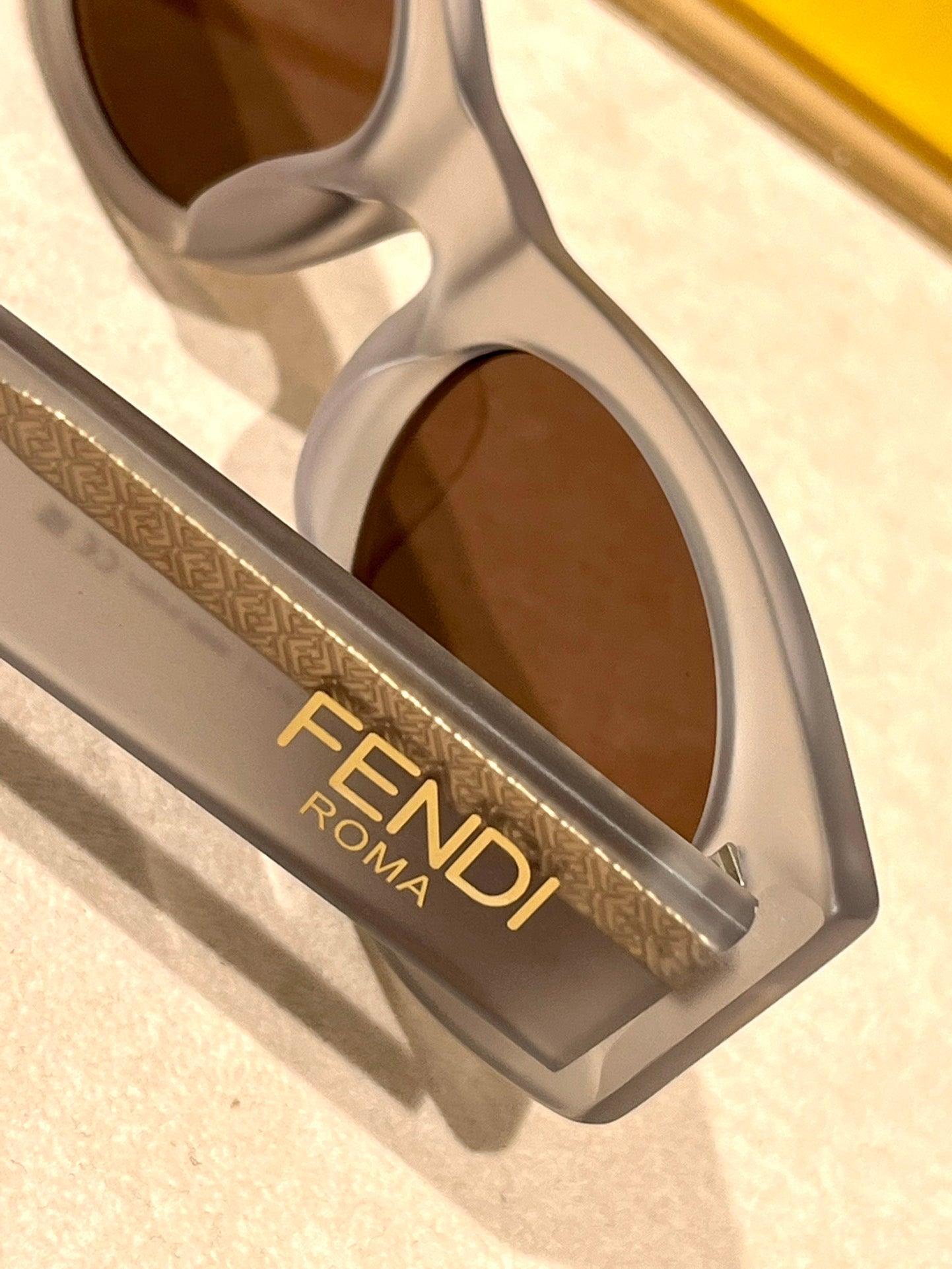 2024 FENDI Roma FE40125 Sunglasses shape Women's✨ - buyonlinebehappy