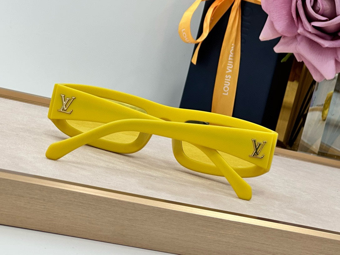 Hoyee Eyes Smart Glasses - Designed for Everyday Wearing