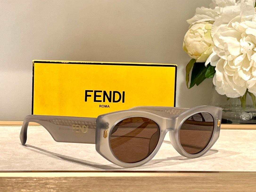 2024 FENDI Roma FE40125 Sunglasses shape Women's✨ - buyonlinebehappy