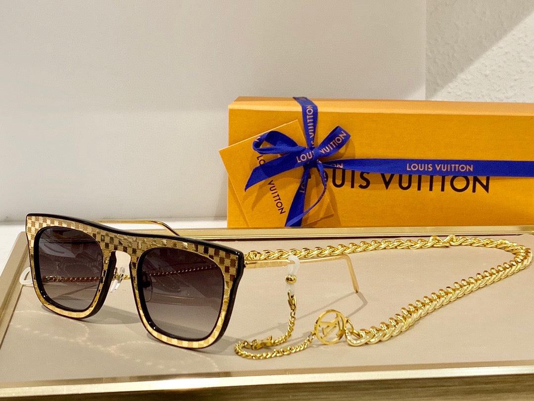 1 Louis Vuitton ultra rare LV1105 Chain Women's Sunglasses ✨ - buyonlinebehappy