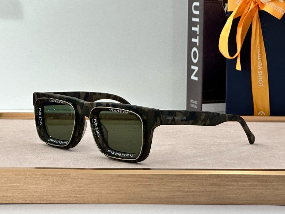 Z2442U Louis Vuitton Super Vision Square Sunglasses ✨ - buyonlinebehappy