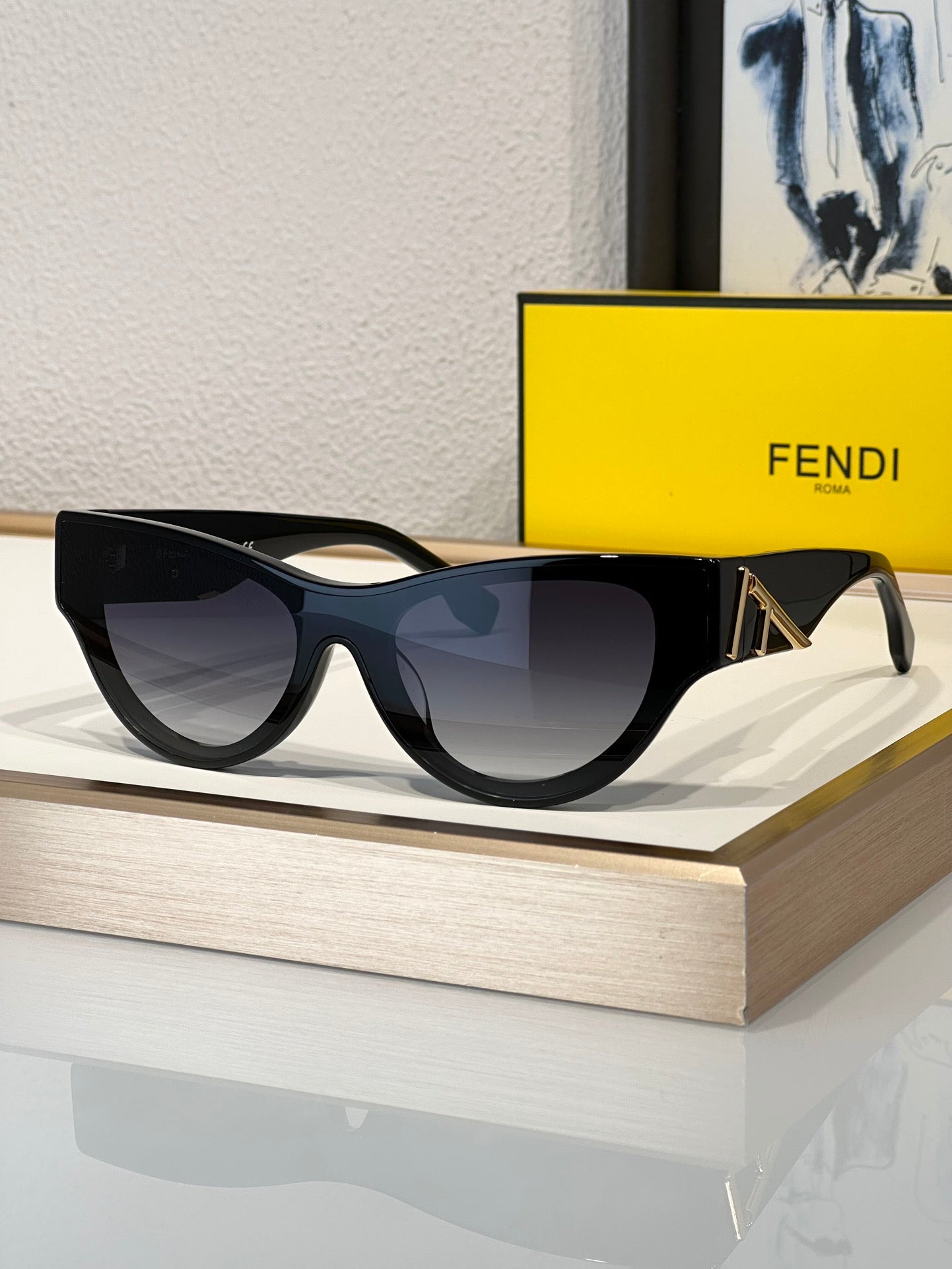 FENDI First FE40111I 01B Sunglasses Women's✨ - buyonlinebehappy