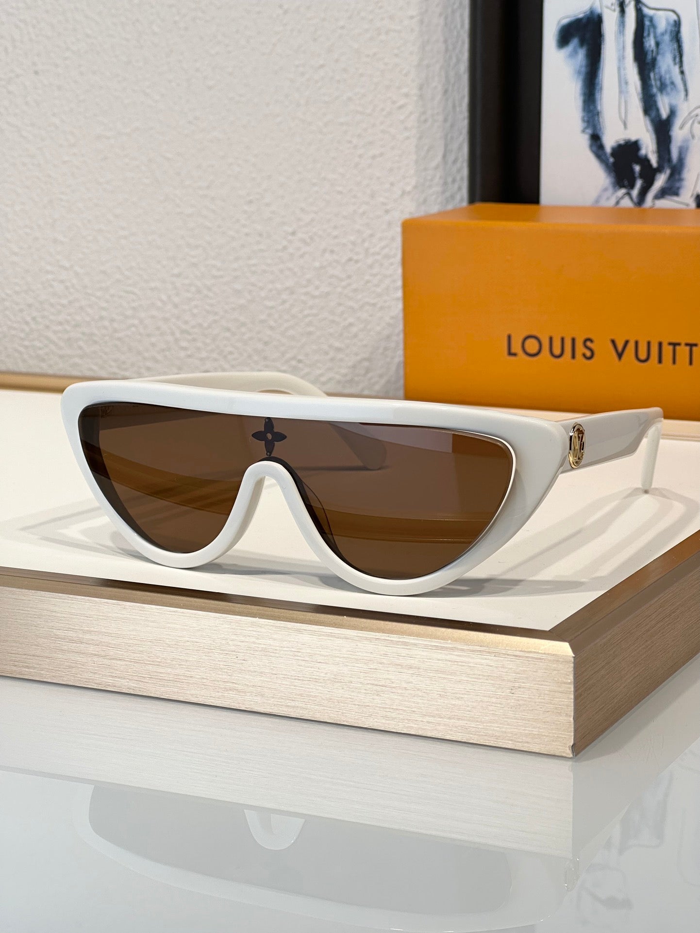 Louis Vuitton  LV Split Cat Eye Sunglasses Z2179U✨ - buyonlinebehappy