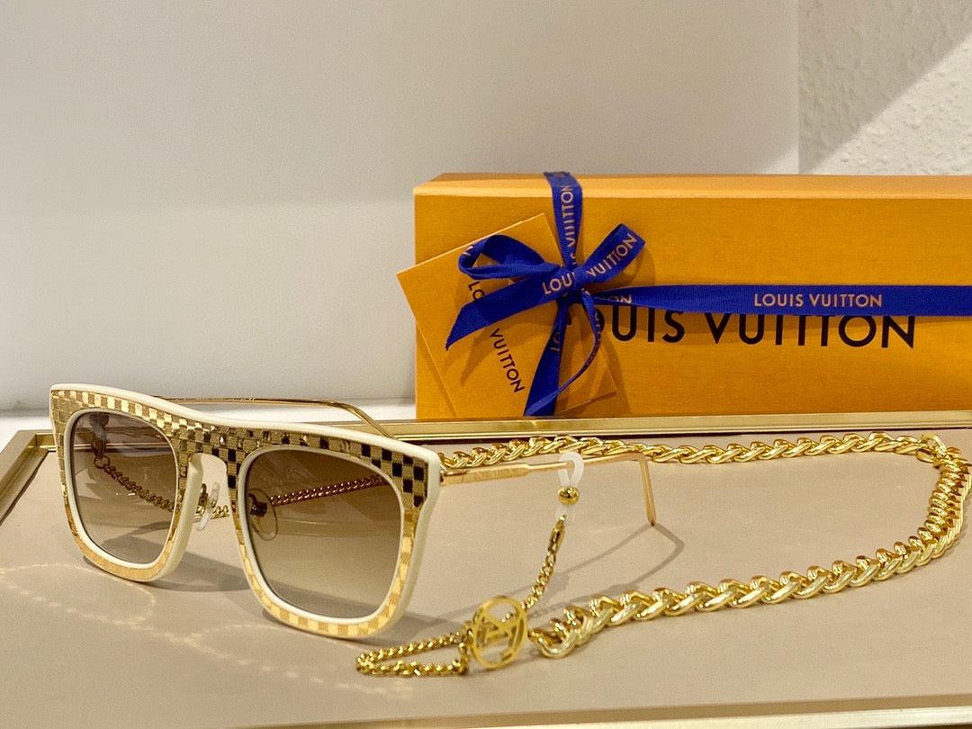 1 Louis Vuitton ultra rare LV1105 Chain Women's Sunglasses ✨ - buyonlinebehappy