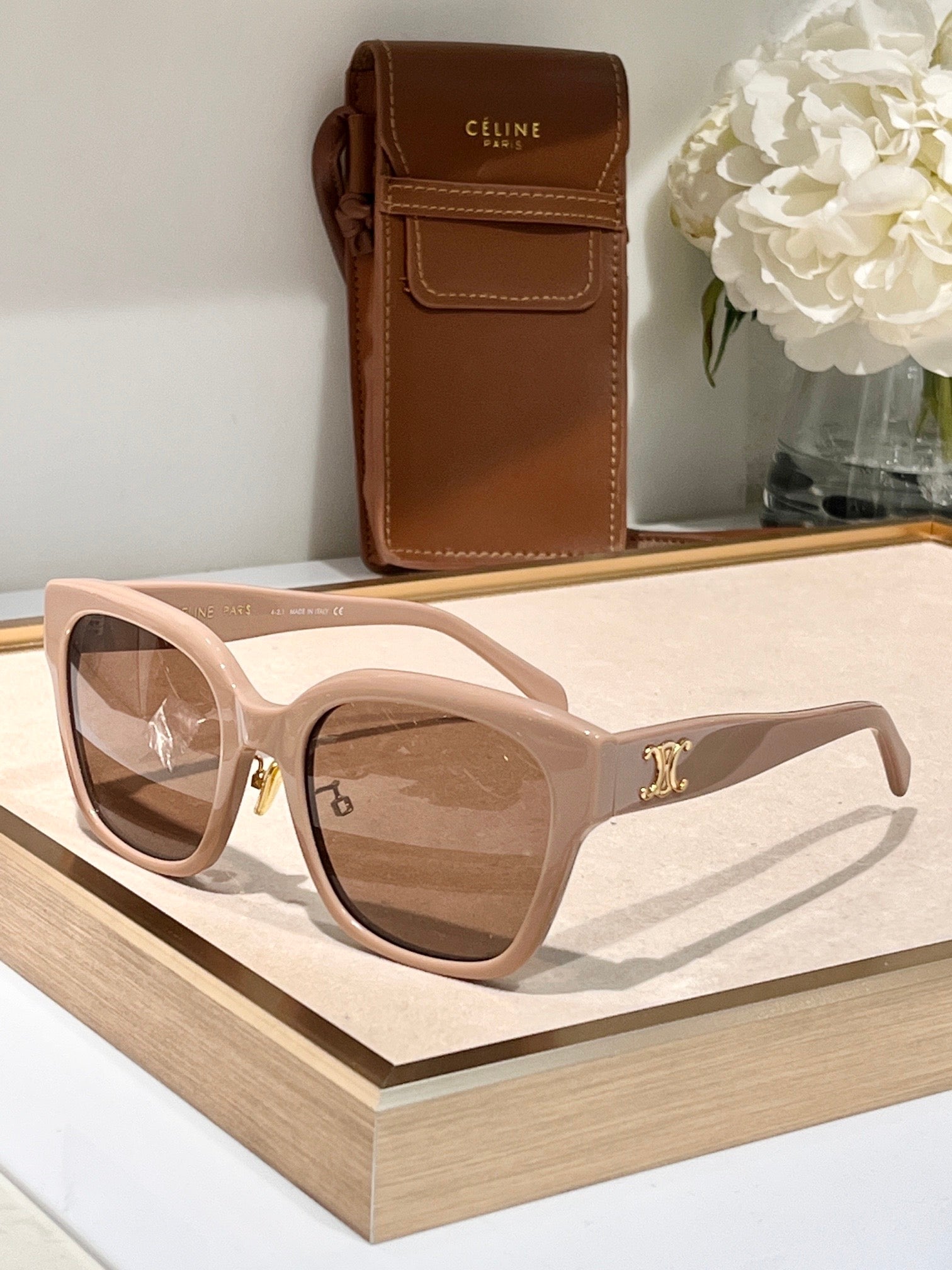 Celine TRIOMPHE CL 40222 F 74S Square Sunglasses ✨ - buyonlinebehappy