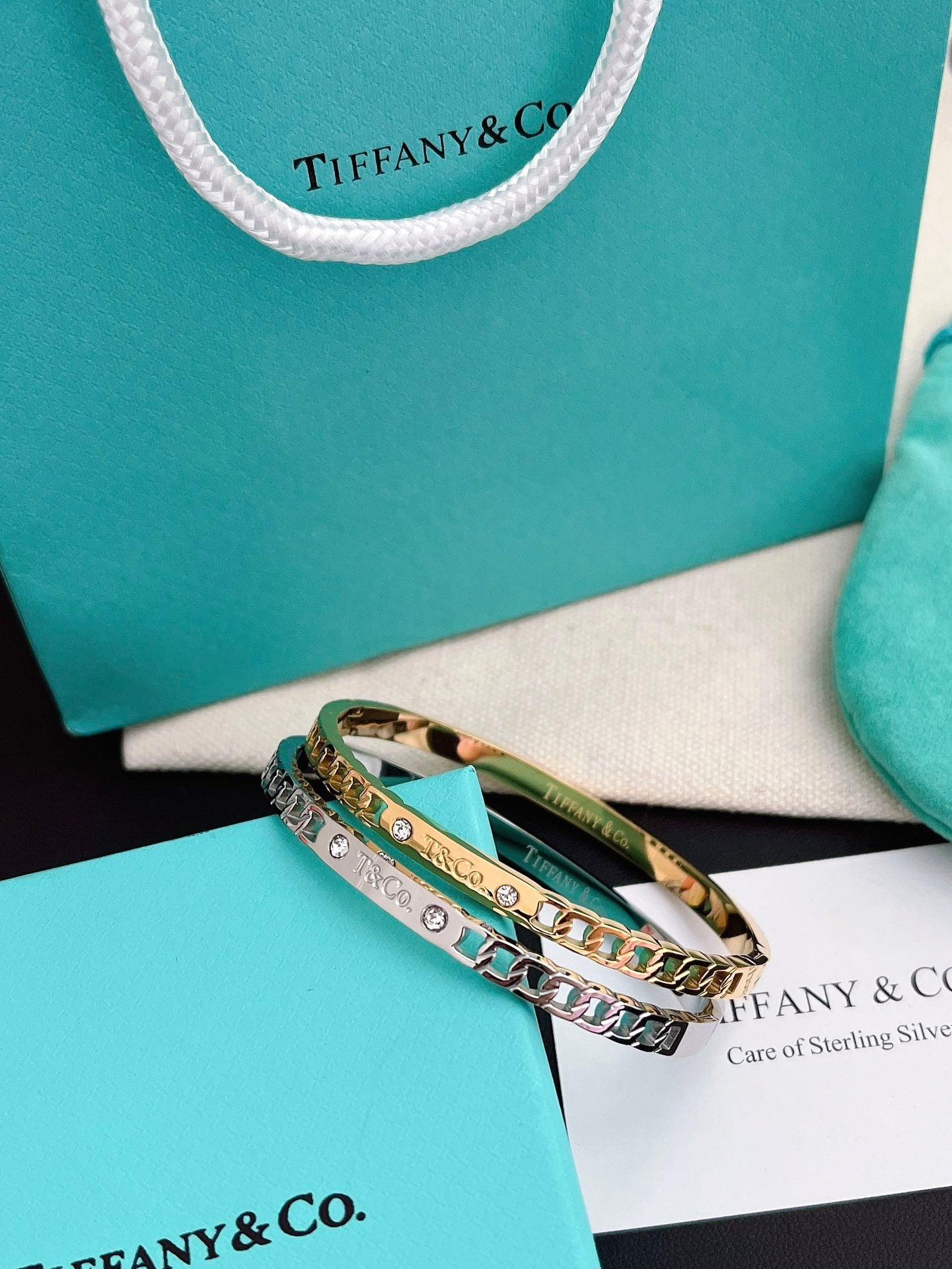 Tiffany&Co 18k gold plated Hinged Style Bangle bracelets ✨ - buyonlinebehappy