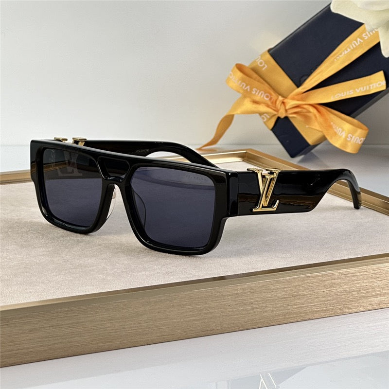 Louis Vuitton Z2086W New LV Sleek Square Sunglasses ✨ - buyonlinebehappy