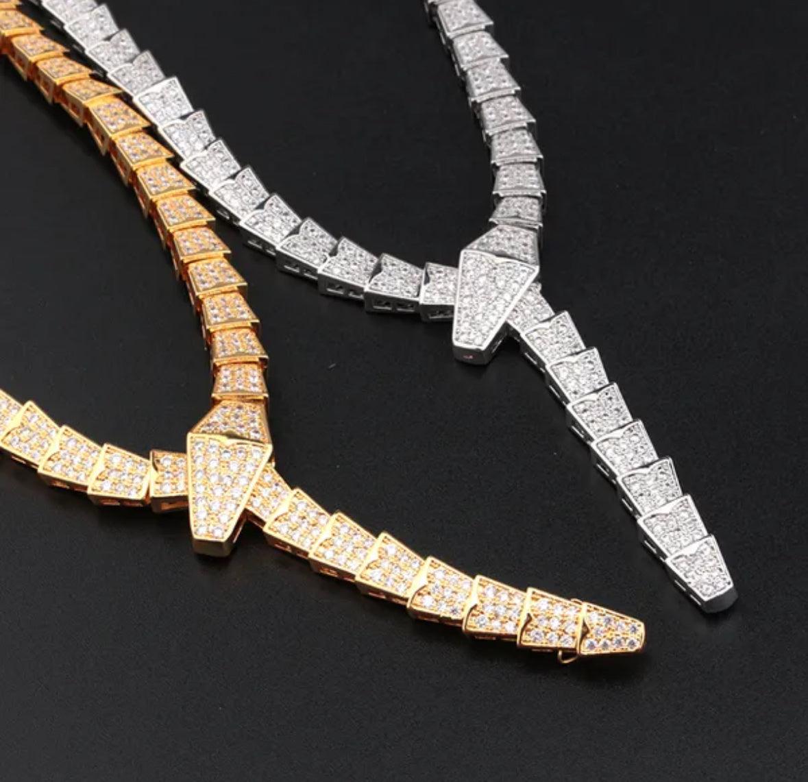 BVLGARI SERPENTI VIPER NECKLACE 18K Gold Plated Women's Jewelry GOLD-ROSE-WHITE ✨ - buyonlinebehappy