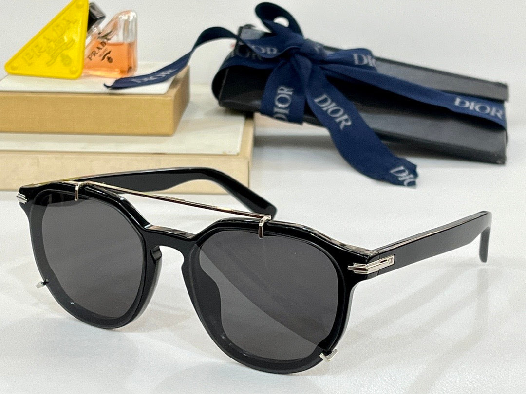 DIOR HOMME Dior BlackSuit RI DM 40010I Sunglasses ✨ - buyonlinebehappy