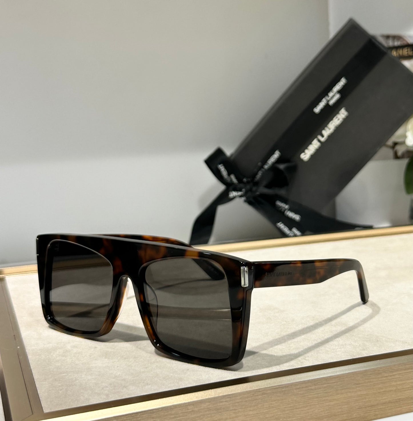 YSL Saint Laurent SL SL 651 Vitti square-frame sunglasses ✨ - buyonlinebehappy