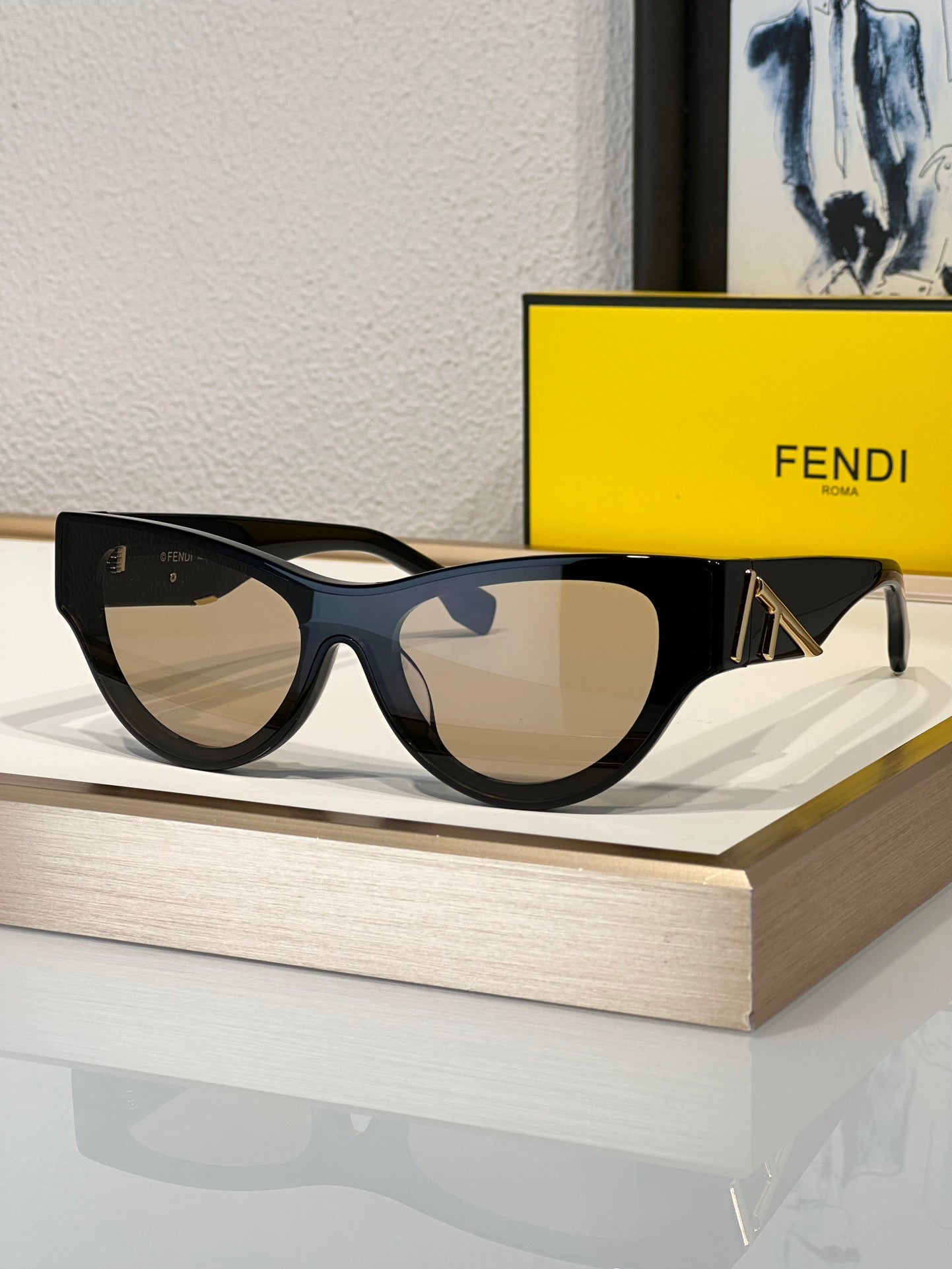 FENDI First FE40111I 01B Sunglasses Women's✨ - buyonlinebehappy