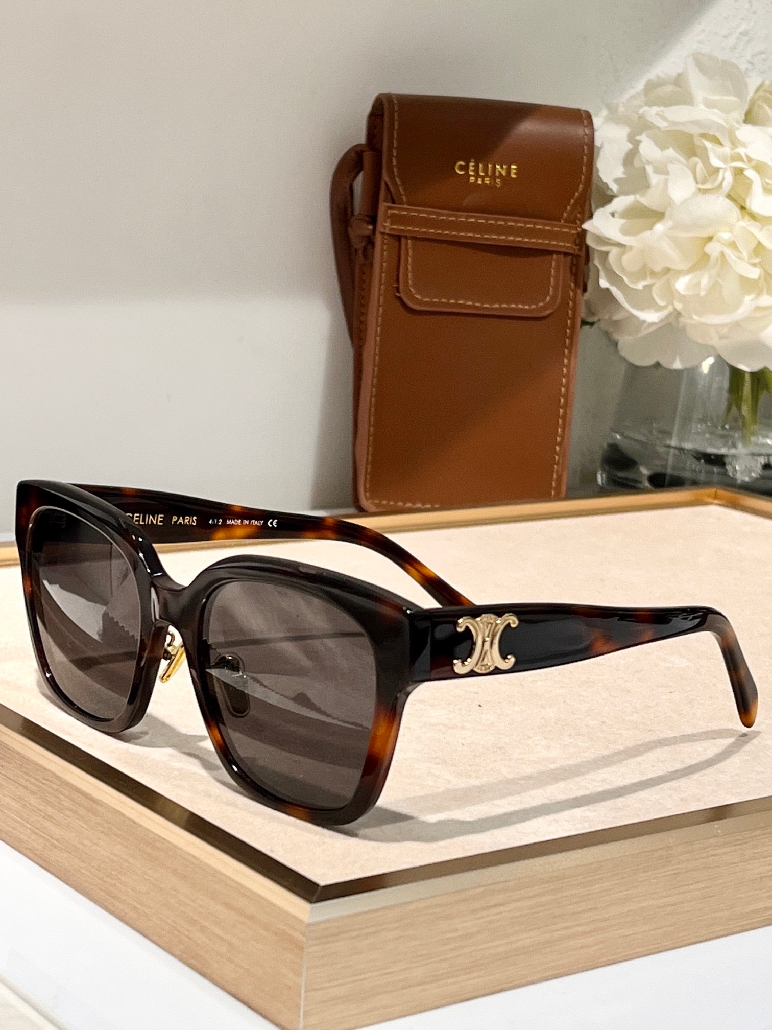 Celine TRIOMPHE CL 40222 F 74S Square Sunglasses ✨ - buyonlinebehappy