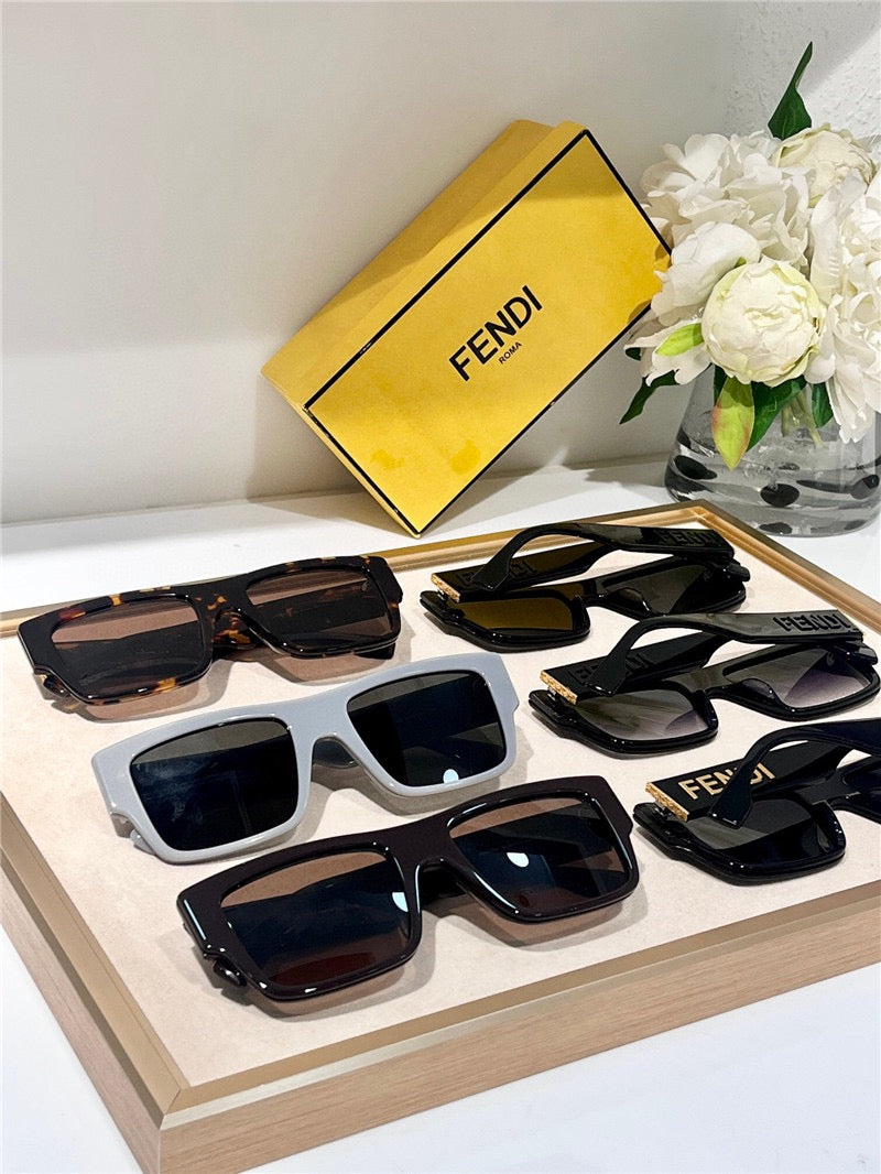 FENDI Roma FE40118 Sunglasses shape Women's✨ - buyonlinebehappy