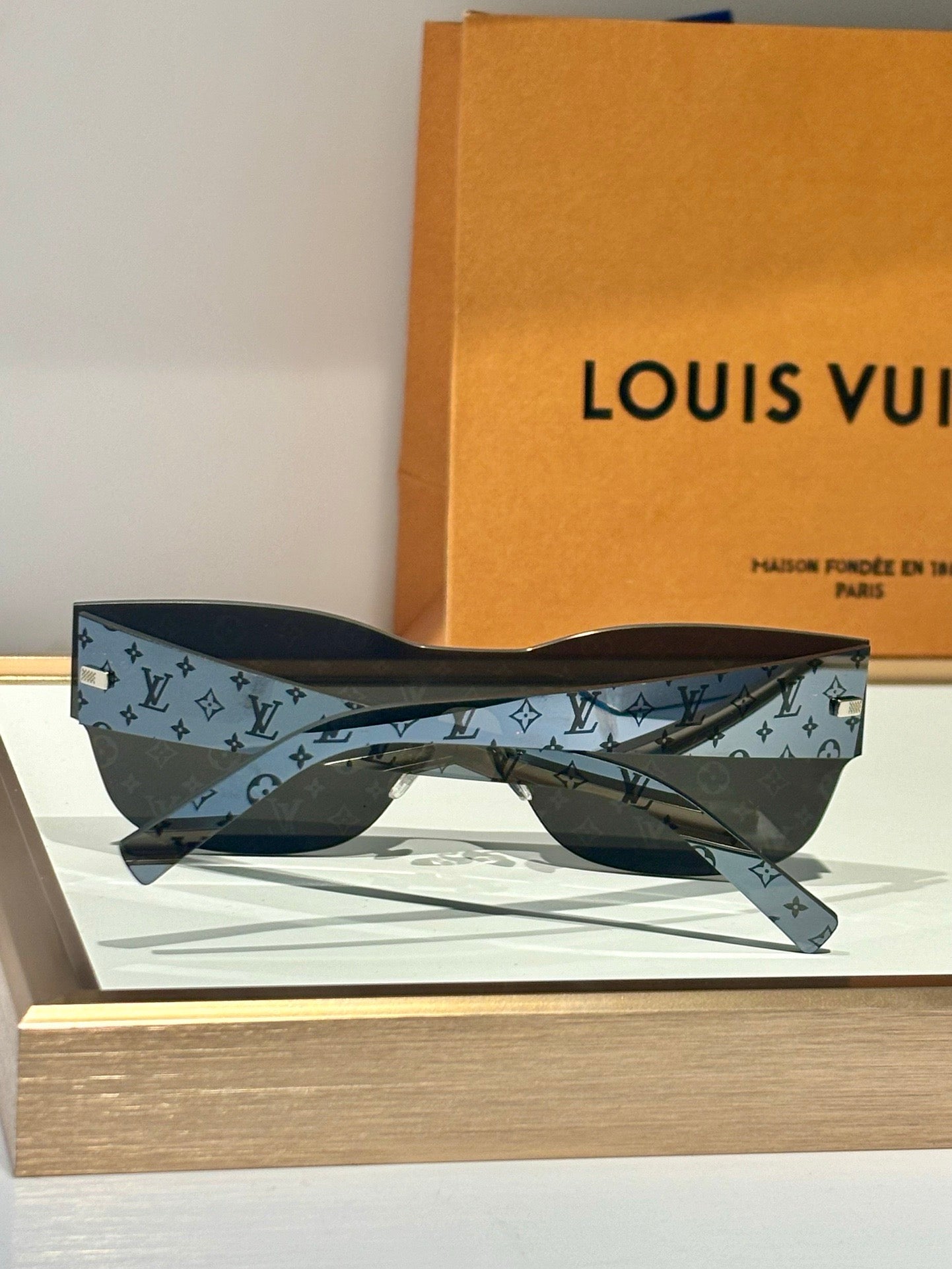 Louis Vuitton Z2198U LV Superlight Square Round Sunglasses ✨$1200