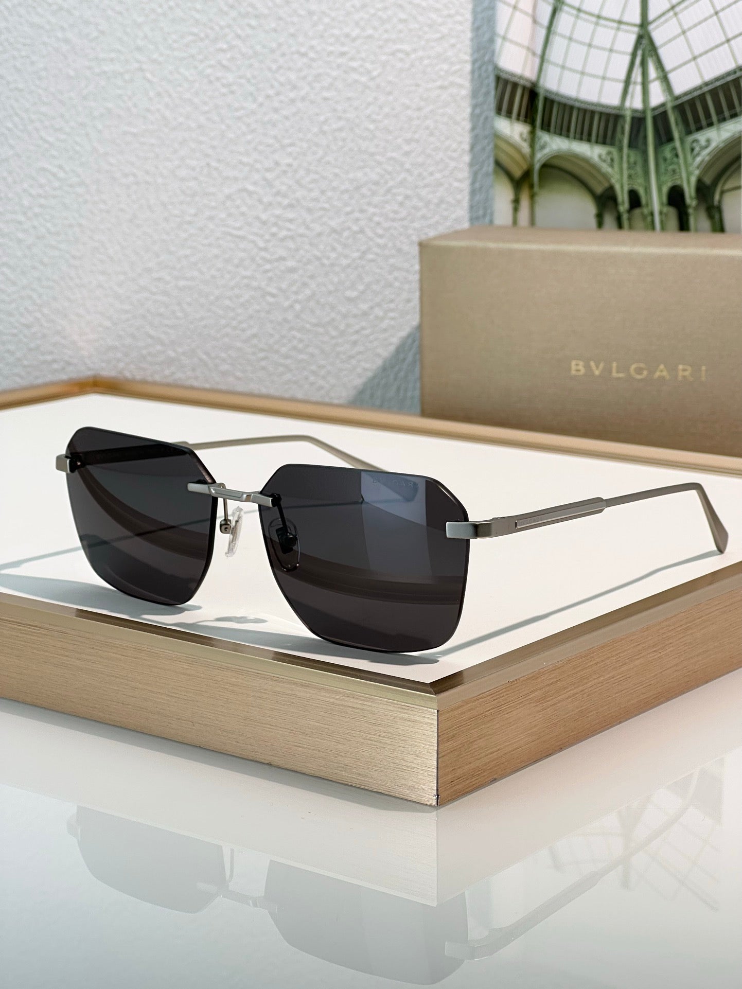 BVLGARI Bv40029 Men's Sunglasses ✨