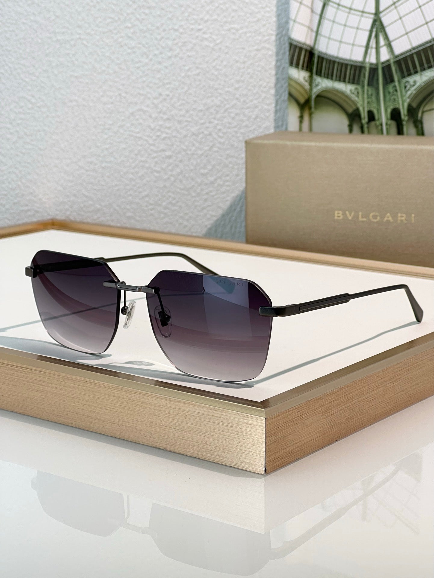 BVLGARI Bv40029 Men's Sunglasses ✨