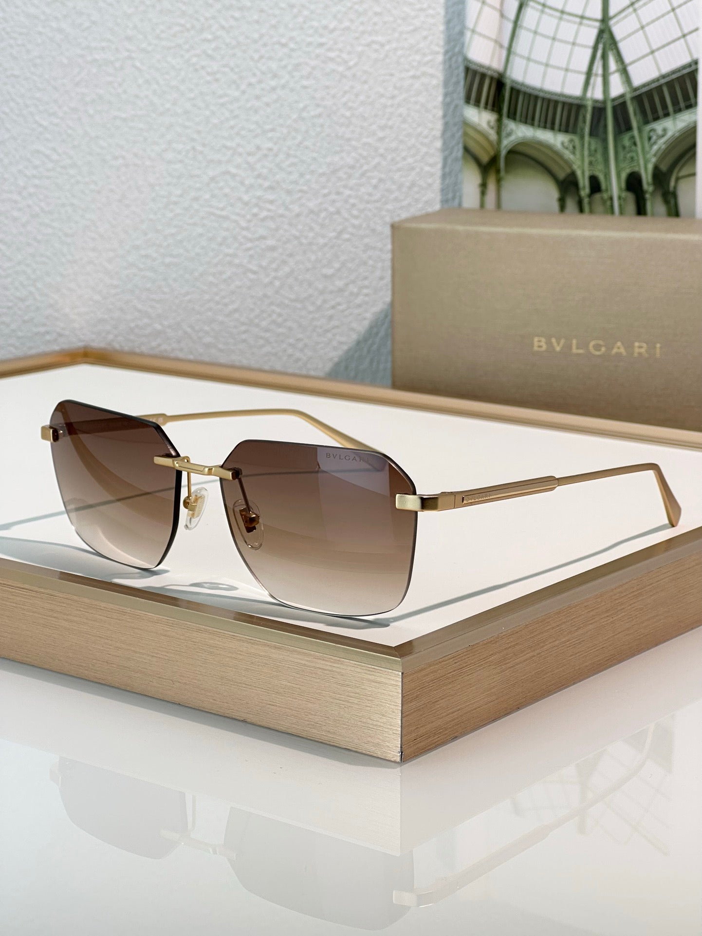 BVLGARI Bv40029 Men's Sunglasses ✨