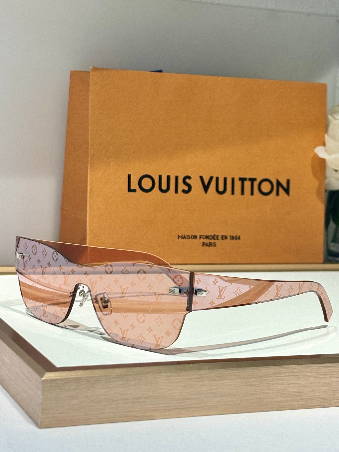 Louis Vuitton Z2198U LV Superlight Square Round Sunglasses ✨$1200