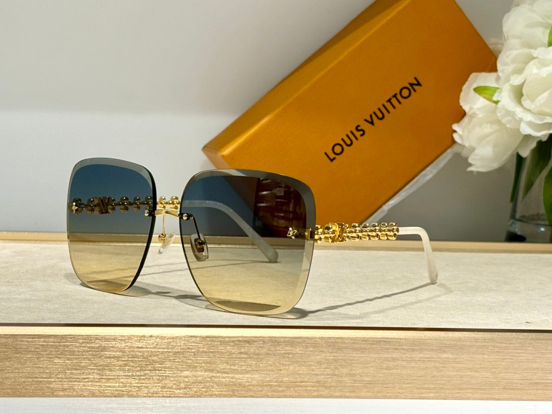 Louis Vuitton 2132U LV Bloom Square Sunglasses  ✨