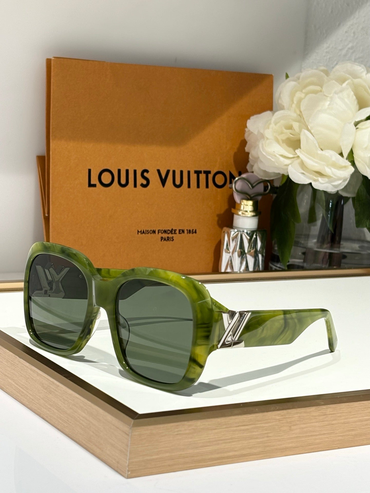 Louis Vuitton Z2133W LV Go-14 XL Square Sunglasses  ✨