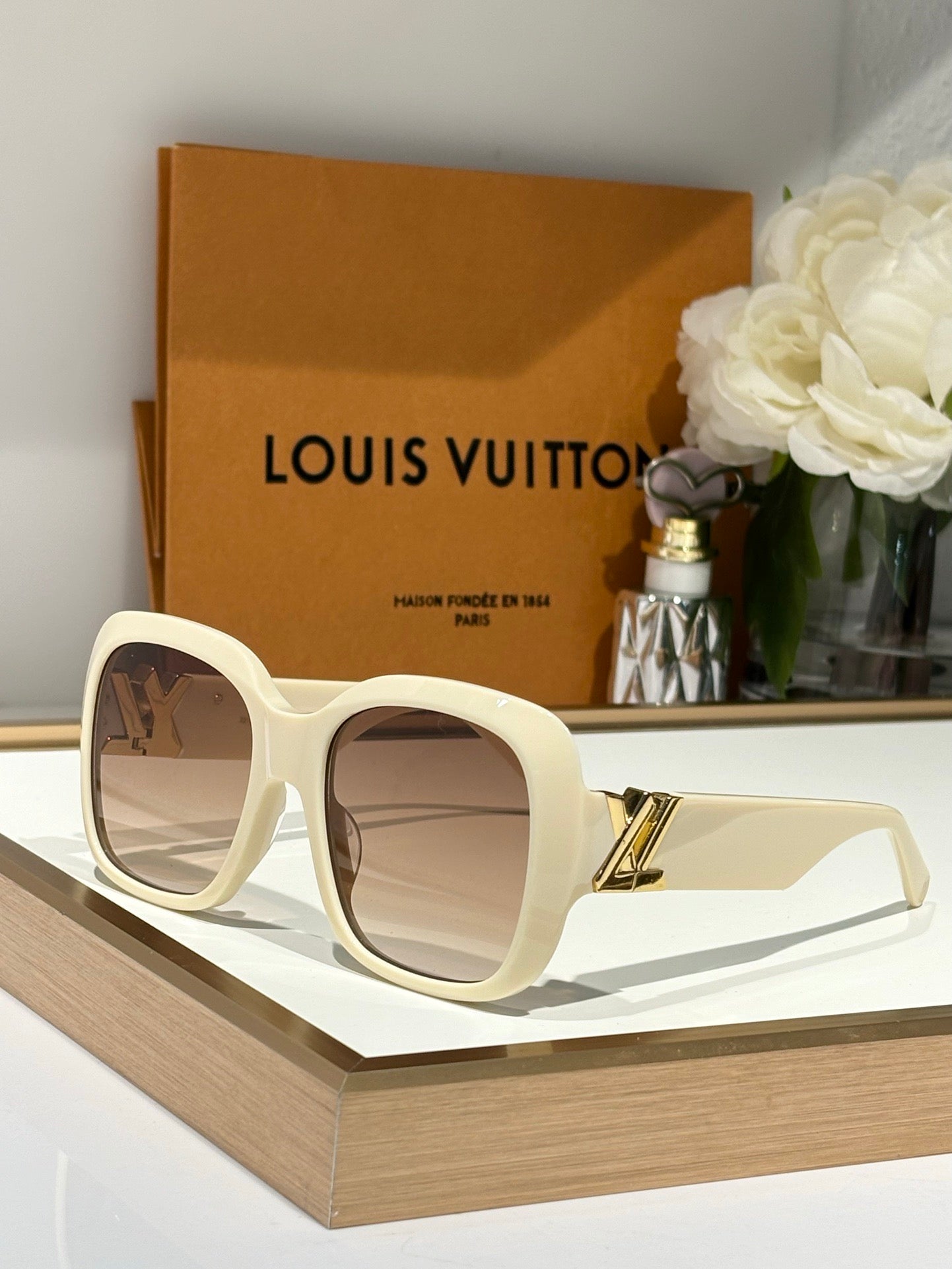 Louis Vuitton Z2133W LV Go-14 XL Square Sunglasses  ✨