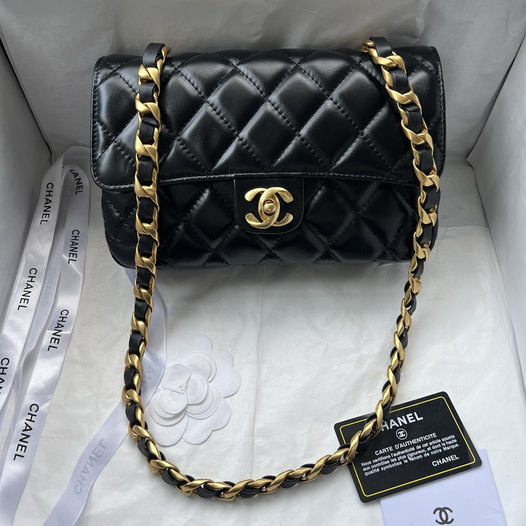 CHANEL CLASSIC 11.12 HANDBAG  NEW 2024 Collection ✨