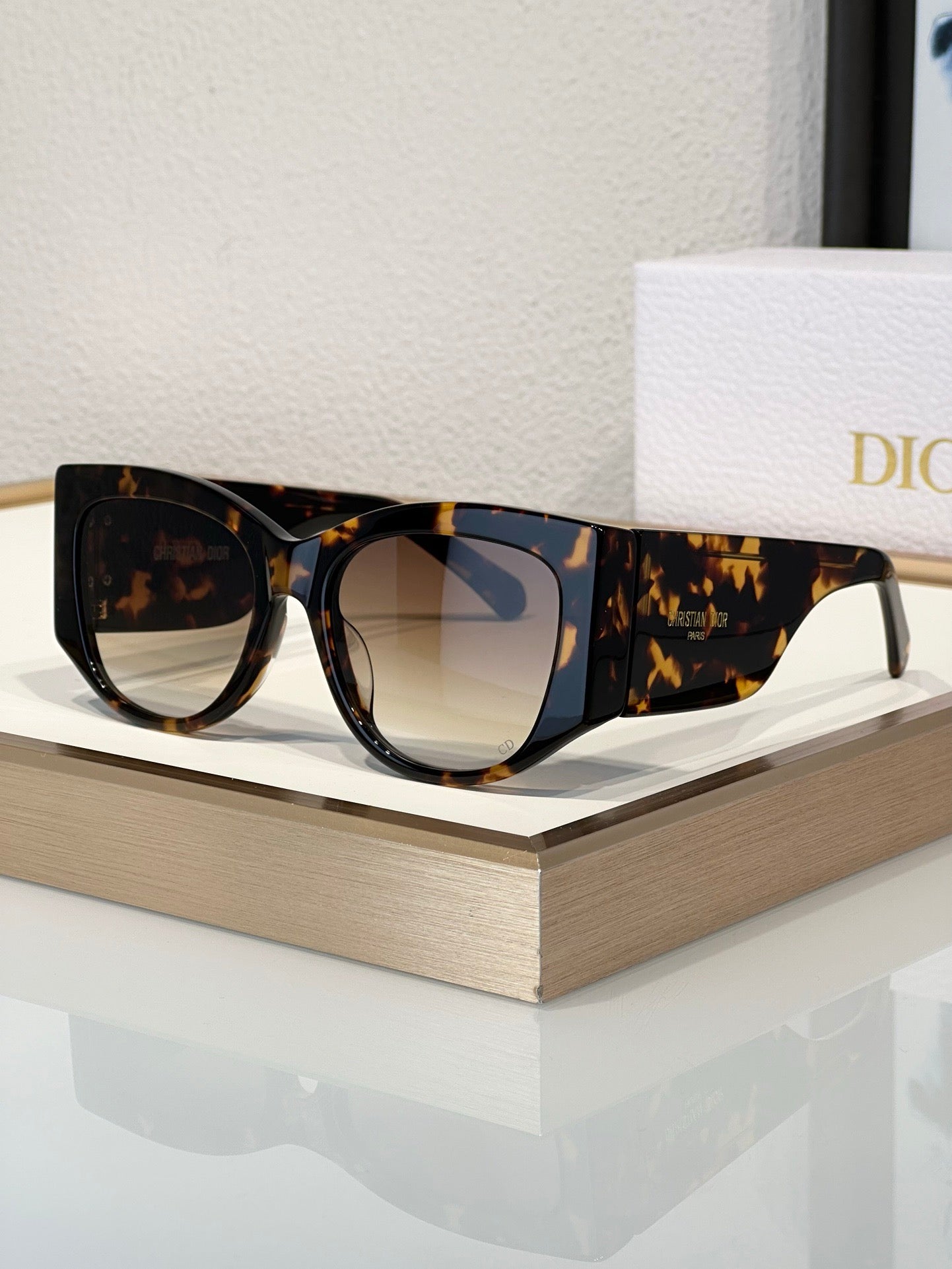 Christian Dior DiorNuit S1I Square Sunglasses  ✨