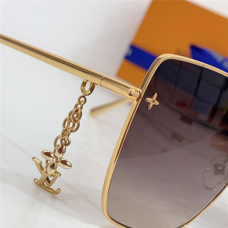 Louis Vuitton Z1720U LV Charm Cat Eye Sunglasses  ✨