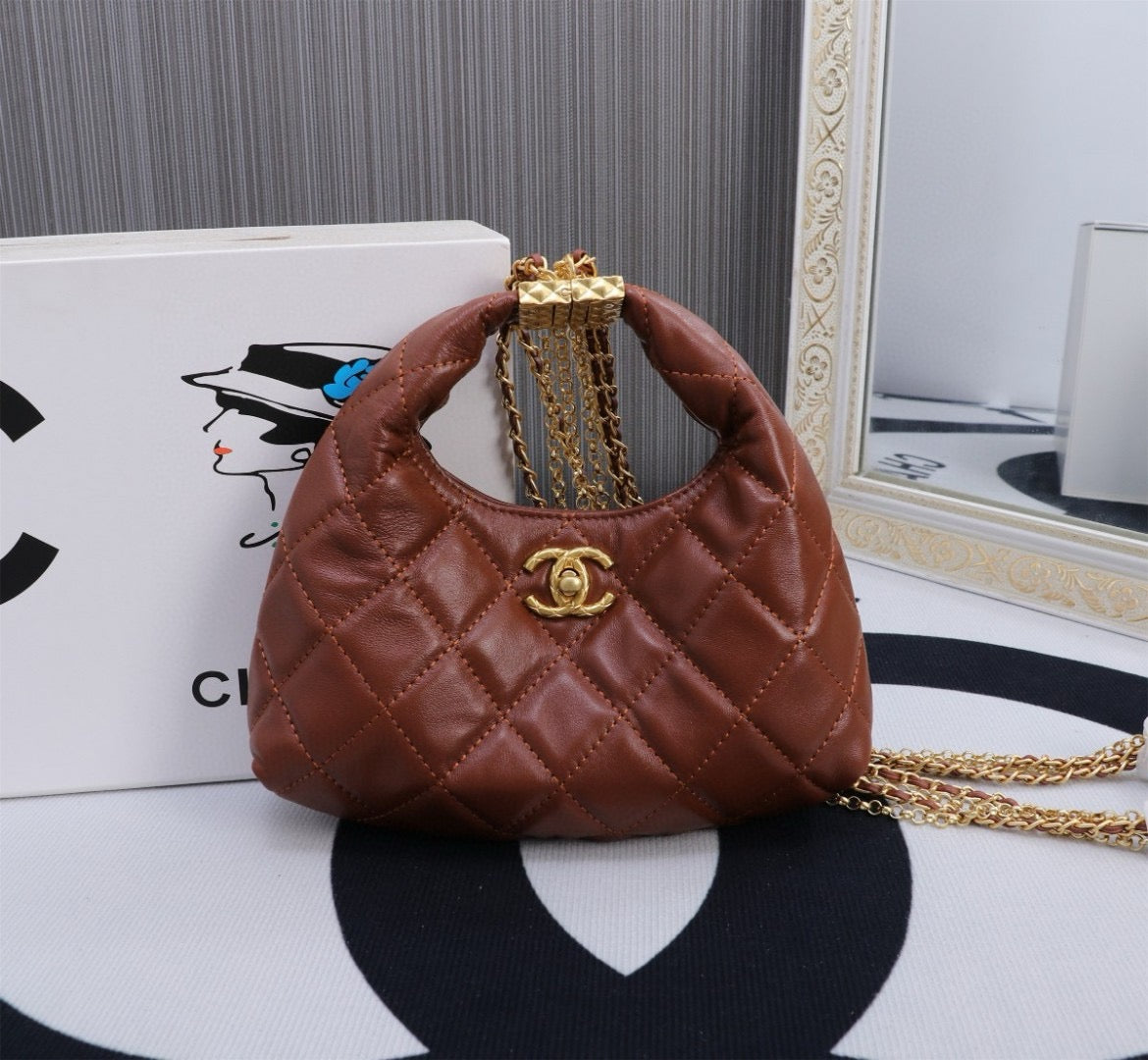 CHANEL SMALL HOBO BAG✨