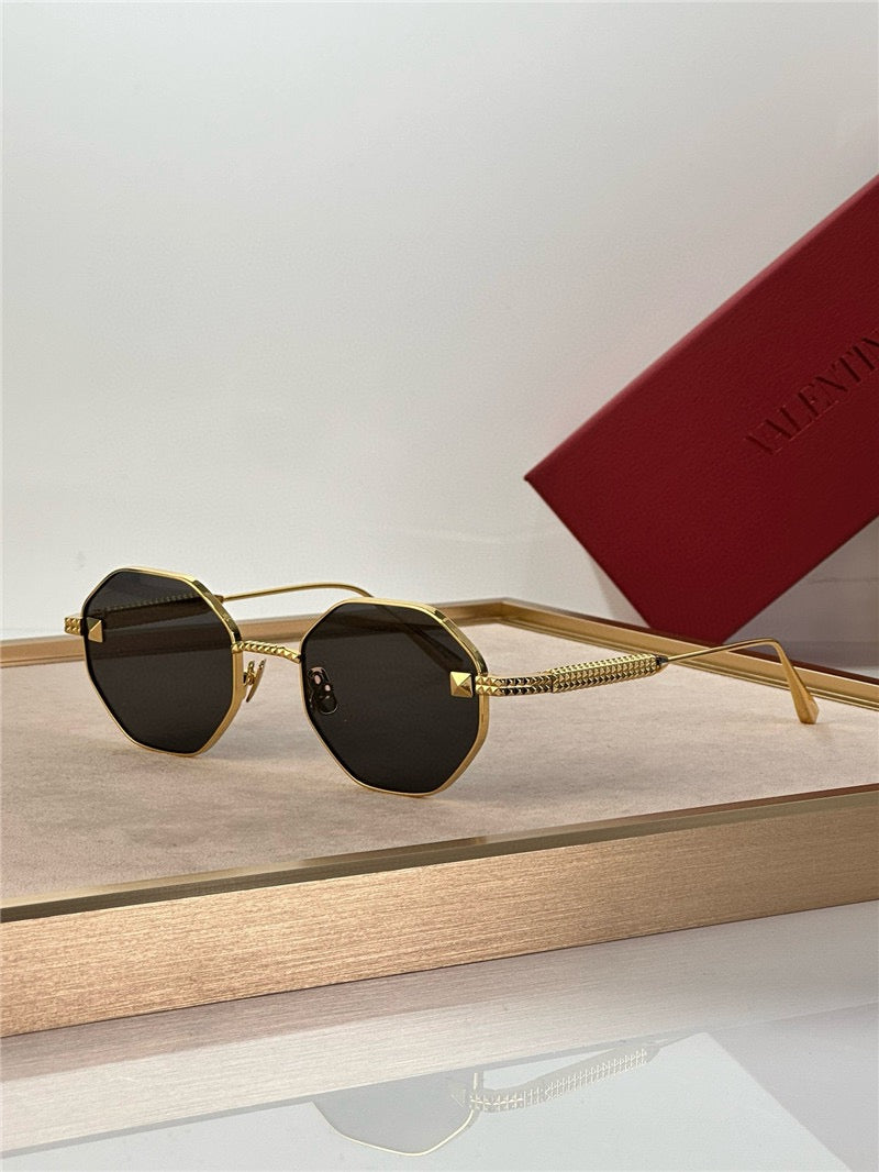 Valentino V STUD VLX 122C Sunglasses✨