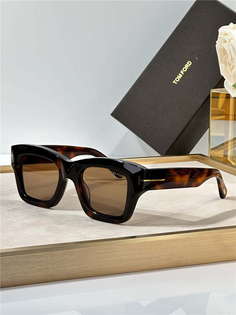 TOM FORD ILLIAS TF1554 Sunglasses 🔱