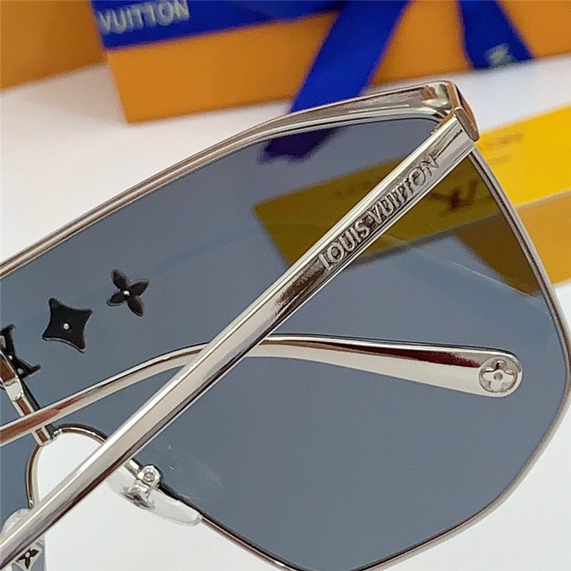 Louis Vuitton Z1717U LV Golden Mask Sunglasses ✨