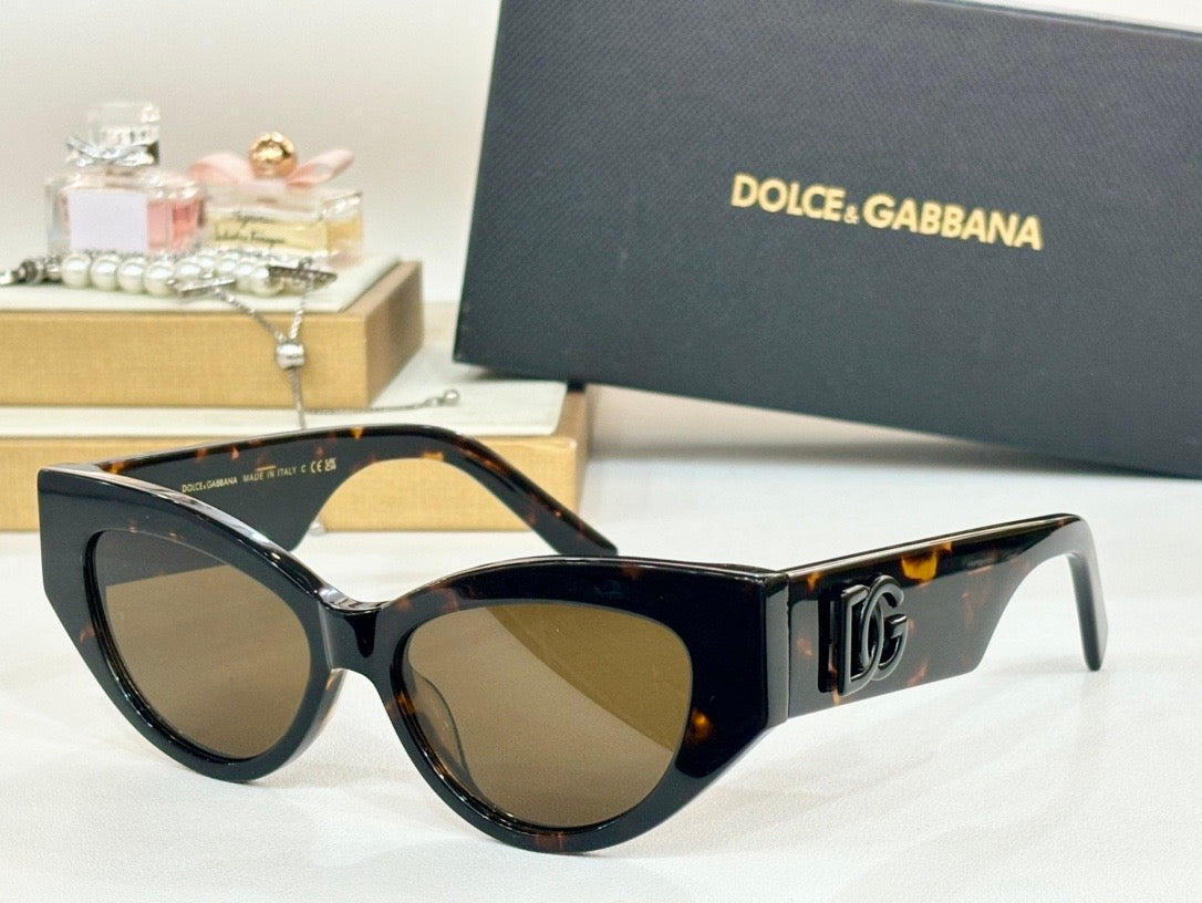 Dolce & Gabbana Kylie Jenner 4450/326230 Women's Sunglasses ✨