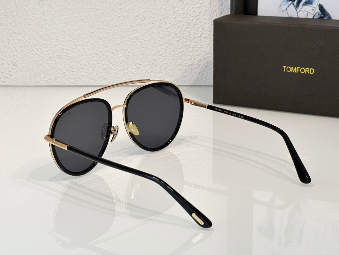 TOM FORD Sunglasses TF 748 Curtis 01D 59mm Polarized TF748s ✨