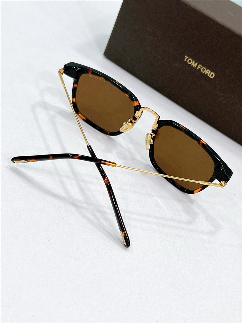 TOM FORD  FT1042-D 01V 52 Square Men's  Sunglasses ✨