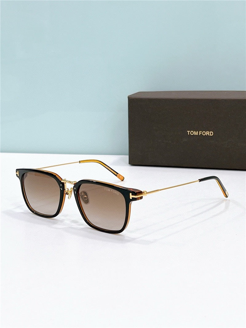 TOM FORD TF1042D 01V Unisex Square Sunglasses ✨