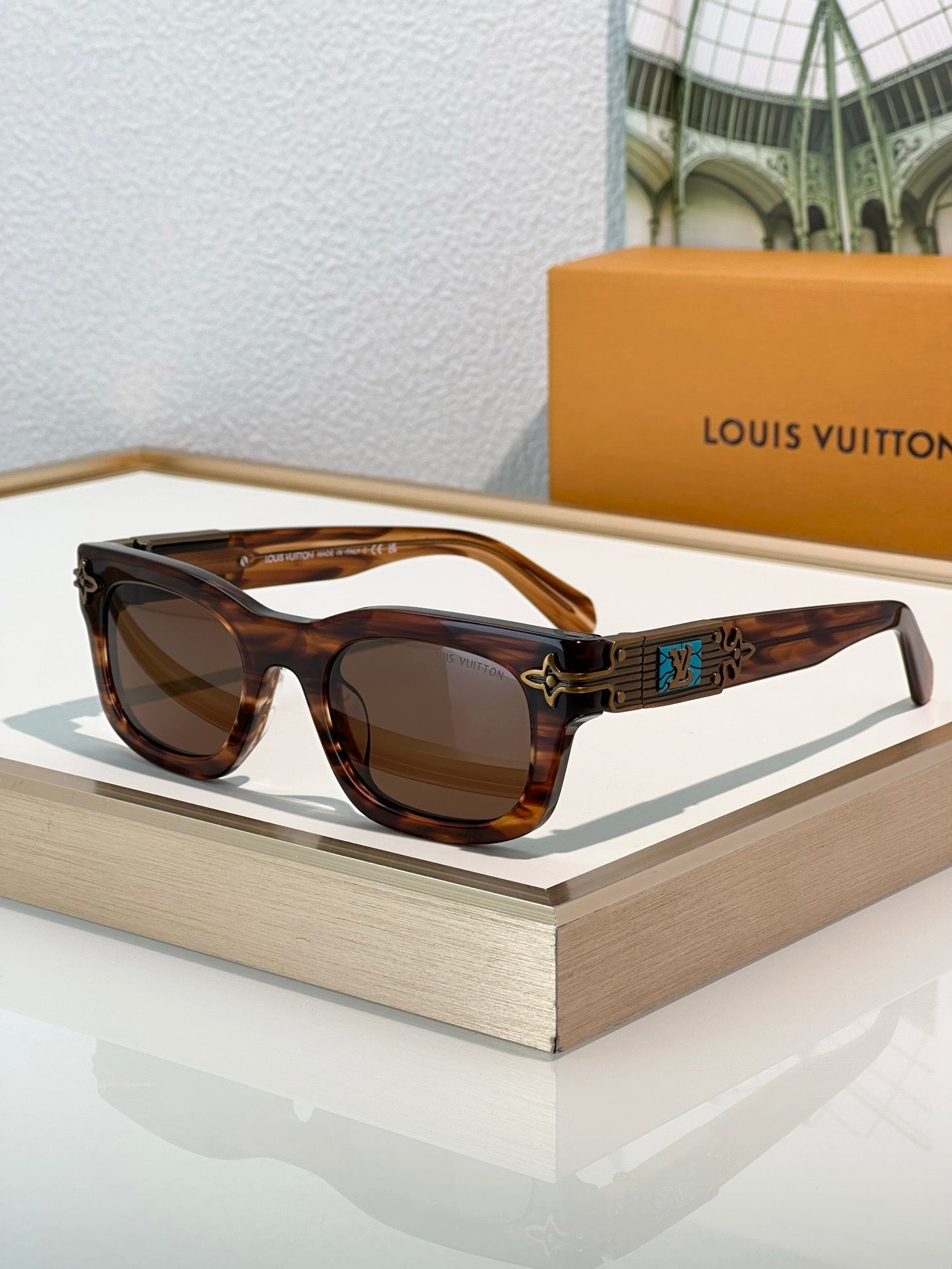 Louis Vuitton Z2529U LV Arabesque Unisex Sunglasses ✨