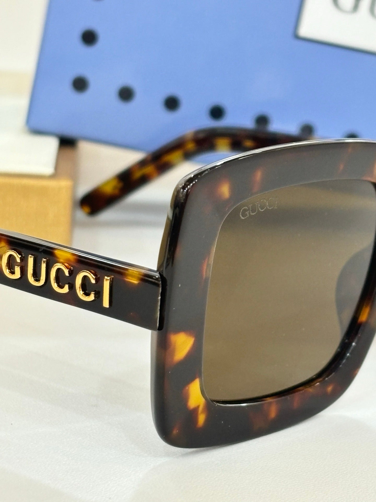 GUCCI GG1718S Women's Oversize Square Sunglasses  ✨