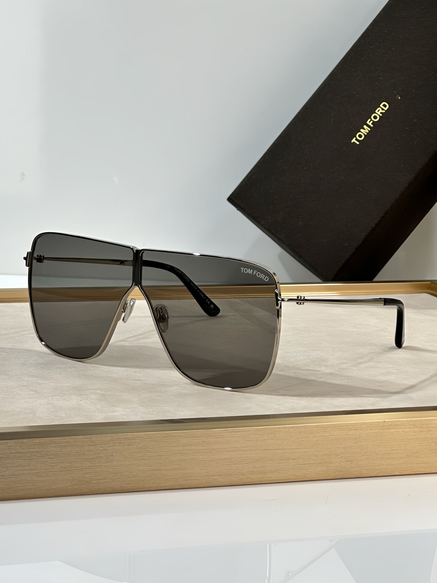 TOM FORD FT1159 pilot-frame Sunglasses ✨