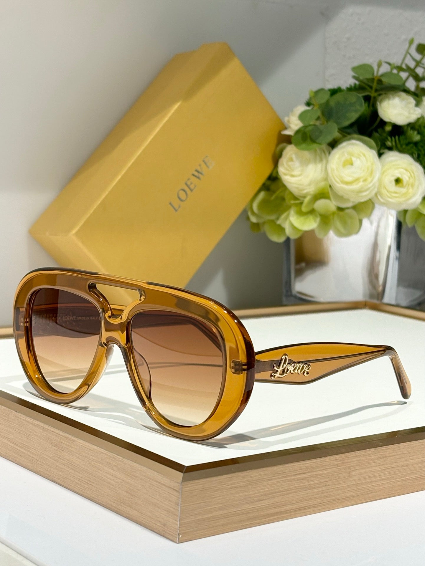 LOEWE Round Spoiler Aviator Sunglasses  ✨