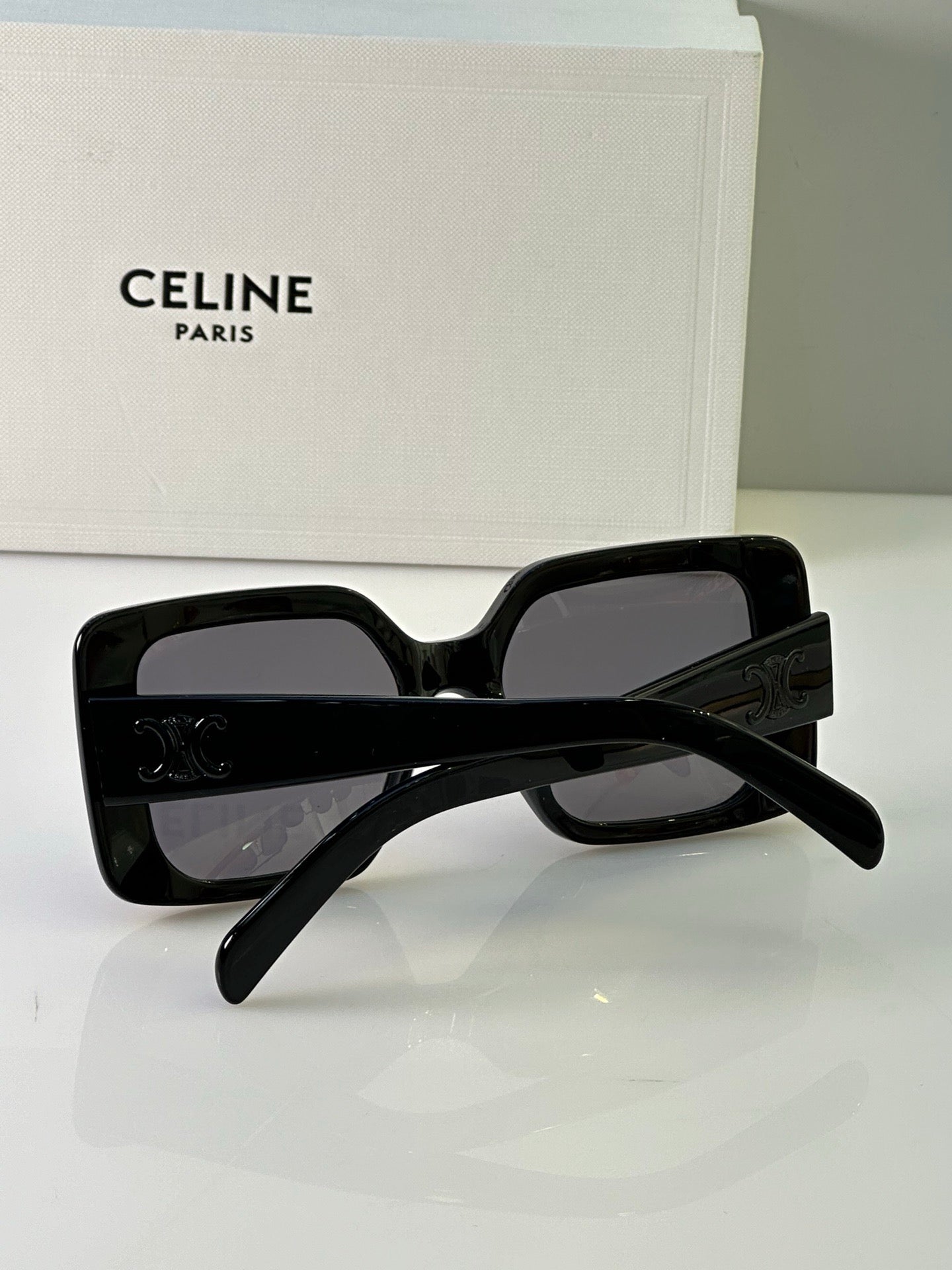 Celine TRIOMPHE 13  40291 Women's Sunglasses✨