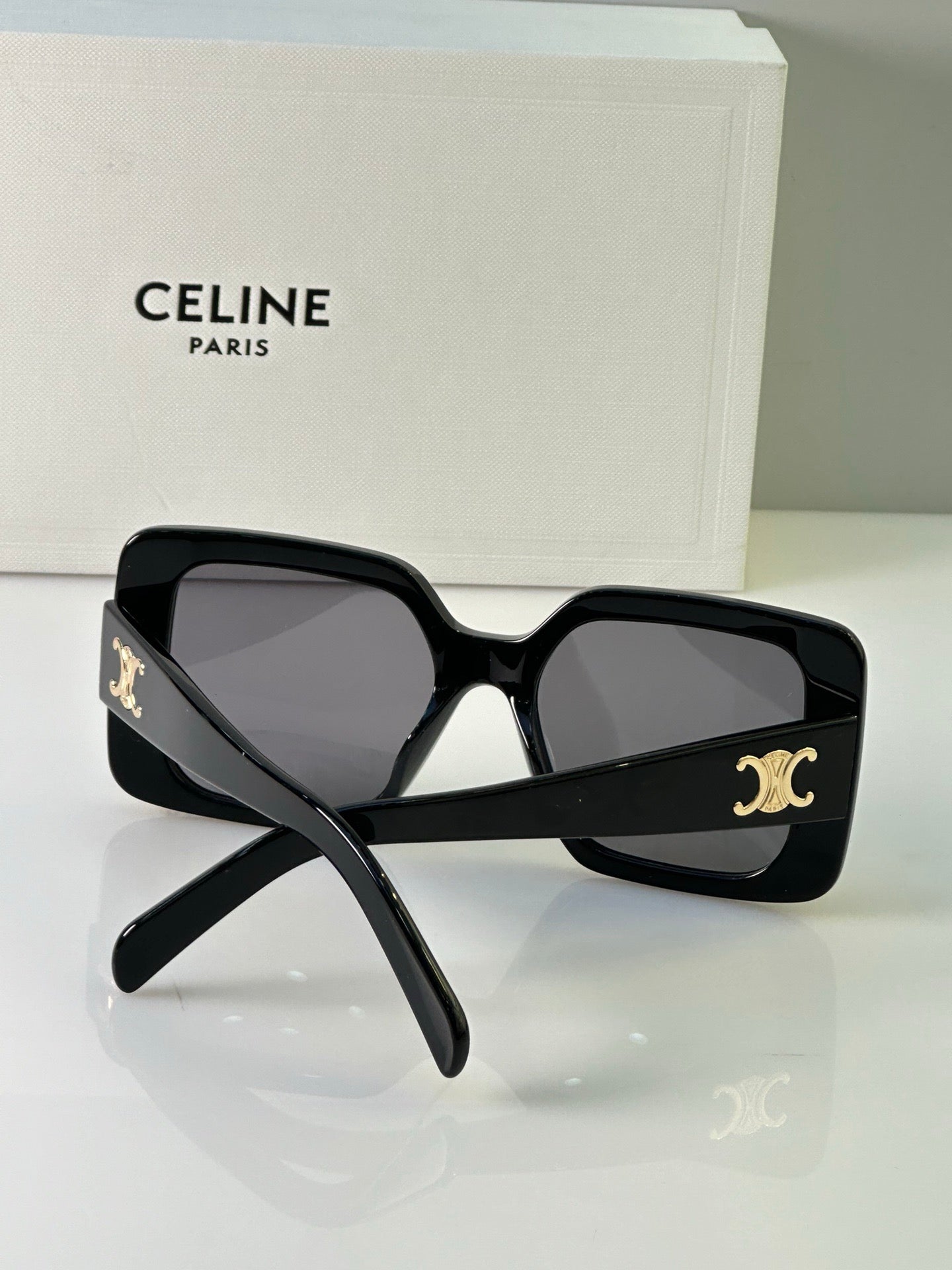 Celine TRIOMPHE 13  40291 Women's Sunglasses✨