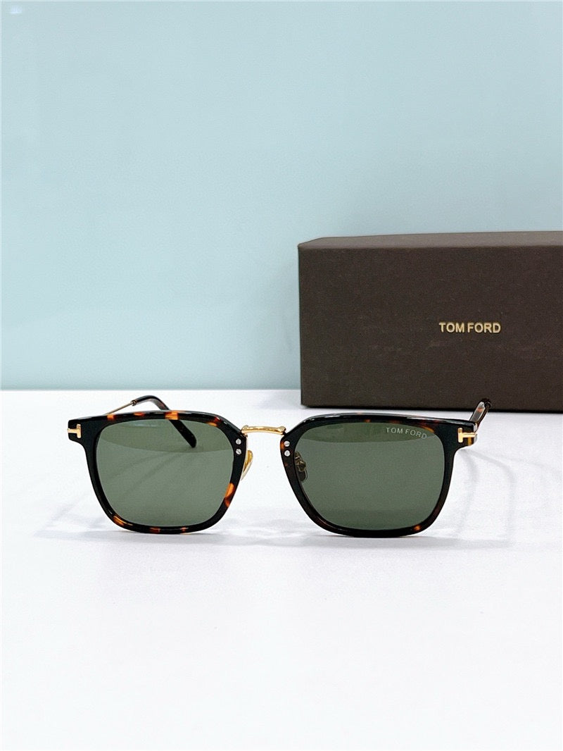 TOM FORD  FT1042-D 01V 52 Square Men's  Sunglasses ✨