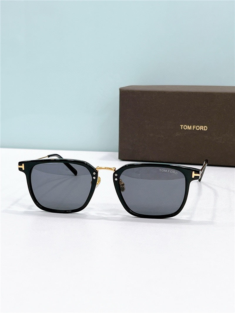 TOM FORD  FT1042-D 01V 52 Square Men's  Sunglasses ✨