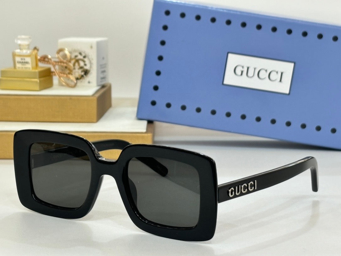 GUCCI GG1718S Women's Oversize Square Sunglasses  ✨